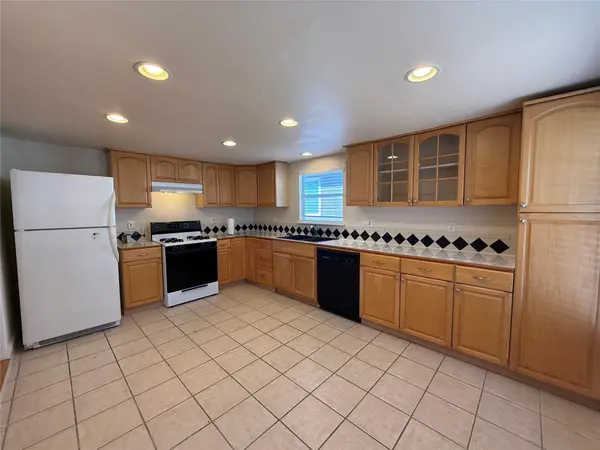 1901 Alguno RD, Austin, TX 78757