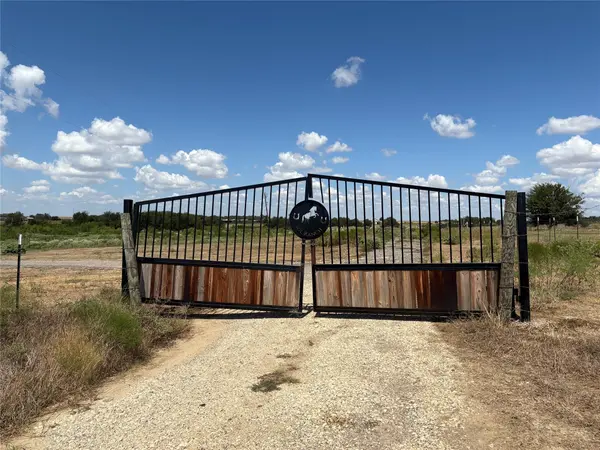 1701 County Road 466, Elgin, TX 78621