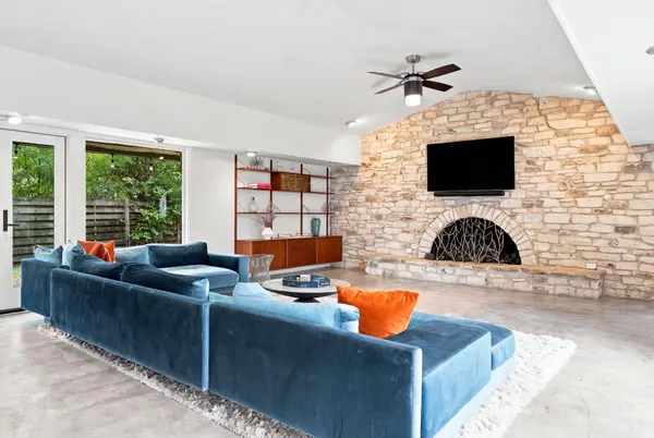 6102 Cherrylawn CIR, Austin, TX 78723