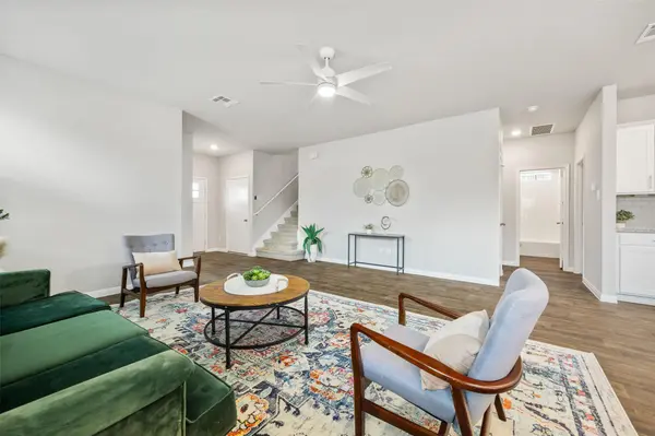 104 Sky Meadows CIR, San Marcos, TX 78666