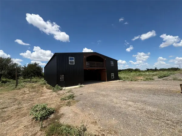 1701 County Road 466, Elgin, TX 78621