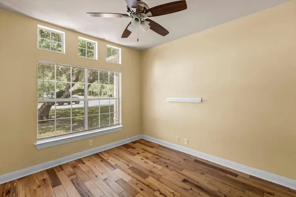610 Palo Alto LN, Cedar Park, TX 78613