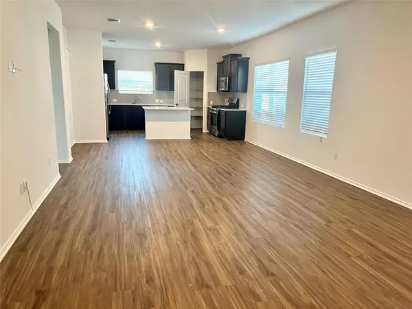 100 Milliner LOOP, Hutto, TX 78634