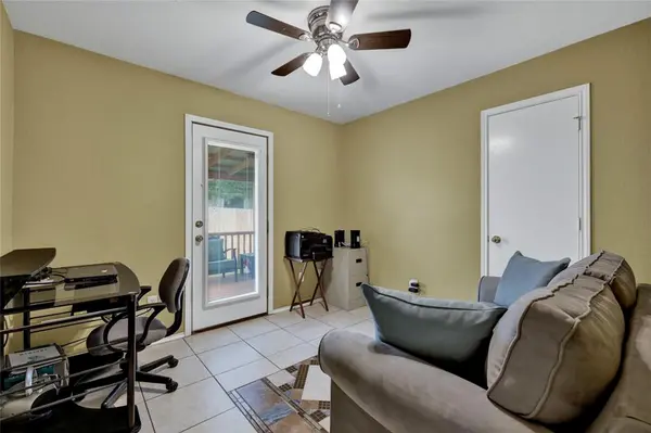 1124 Lago Vista ST, San Marcos, TX 78666