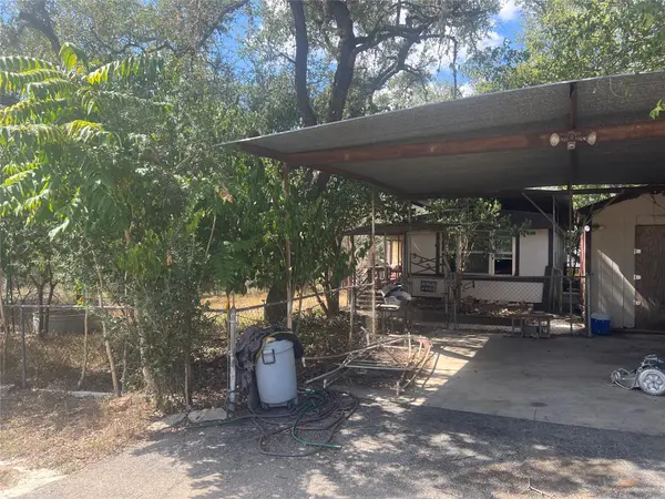 542 Flintstone DR, Canyon Lake, TX 78133