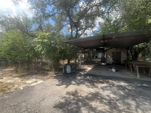 542 Flintstone DR, Canyon Lake, TX 78133