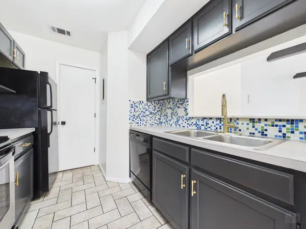 2907 Pearl ST #102, Austin, TX 78705