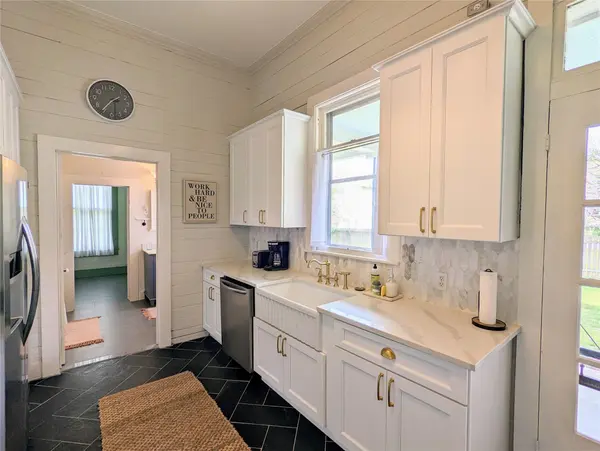 515 E 8th ST, Georgetown, TX 78626