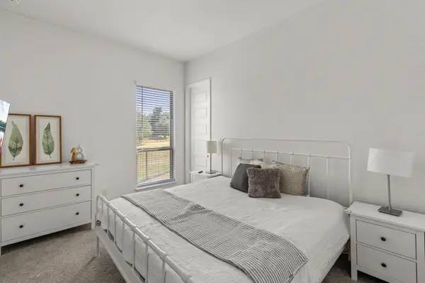 229 Bluff Creek LN, Georgetown, TX 78628