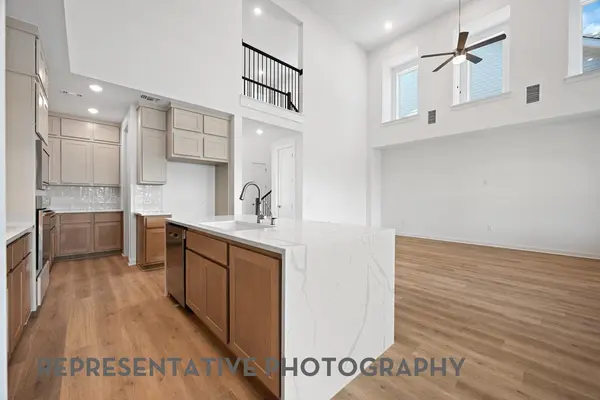 6412 Packhorse LN, Austin, TX 78747