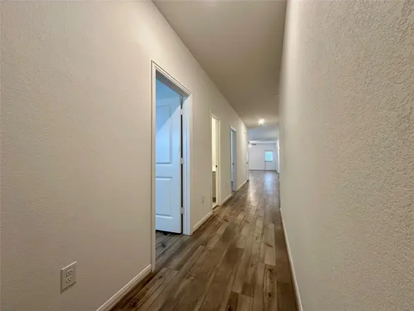 230 Olympic DR, Kyle, TX 78640