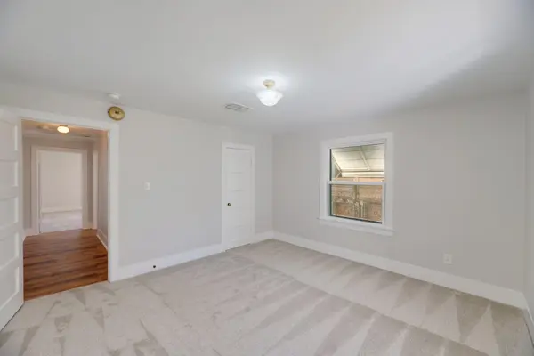411 El Paso ST, Austin, TX 78704