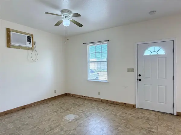 251 Zimmerman Ave #D, Bastrop, TX 78602