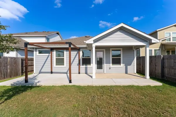 8209 McKamy DR, Austin, TX 78744