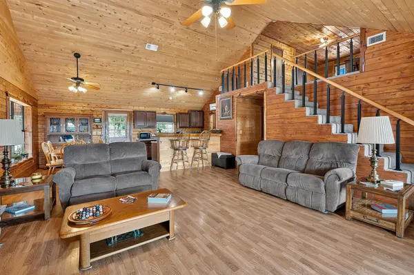 250 Gant RD, Dripping Springs, TX 78620