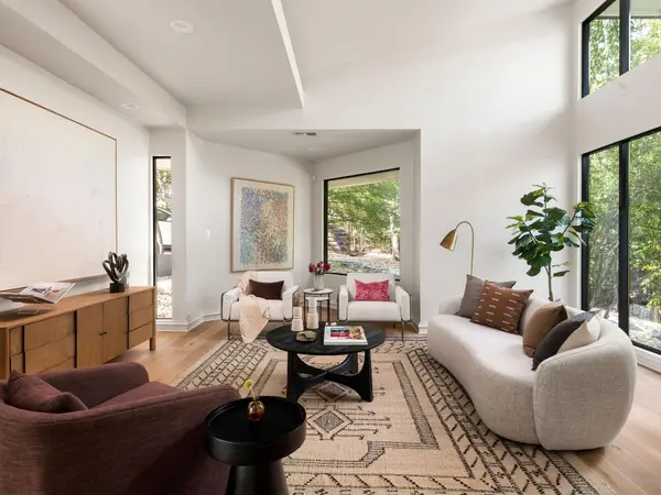 3200 Three Rivers DR, Austin, TX 78746