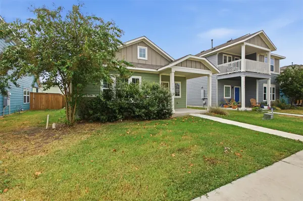1121 Esplanade PKWY, San Marcos, TX 78666