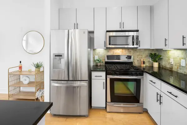 1702 S Lamar BLVD #21, Austin, TX 78704