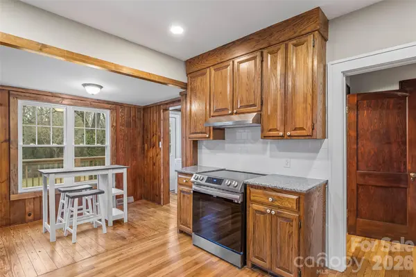 2523 Kool Park RD NE, Hickory, NC 28601
