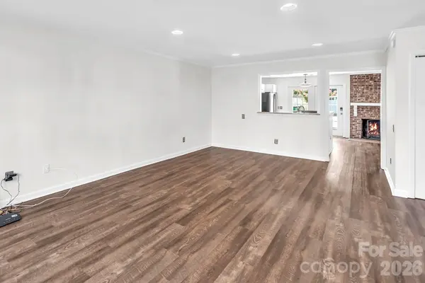 8228 Legare CT, Charlotte, NC 28210