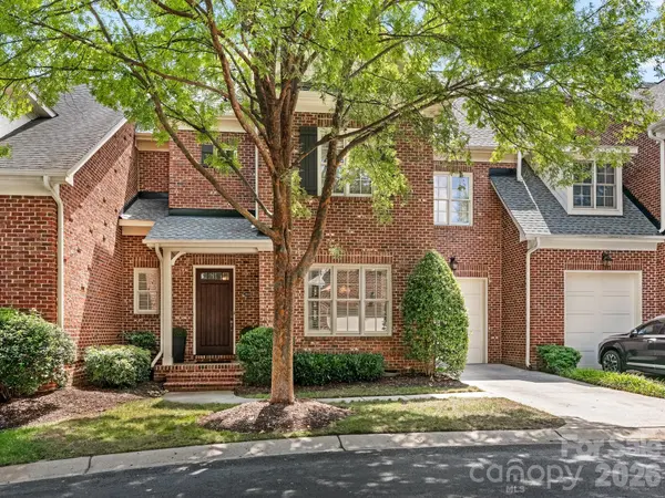 2808 Gablestone WAY, Charlotte, NC 28207