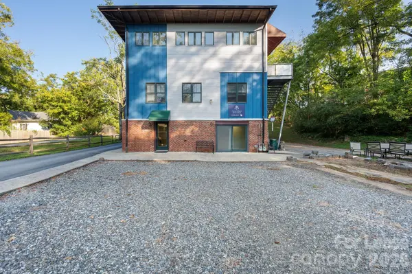 8 Magnolia AVE, Asheville, NC 28801