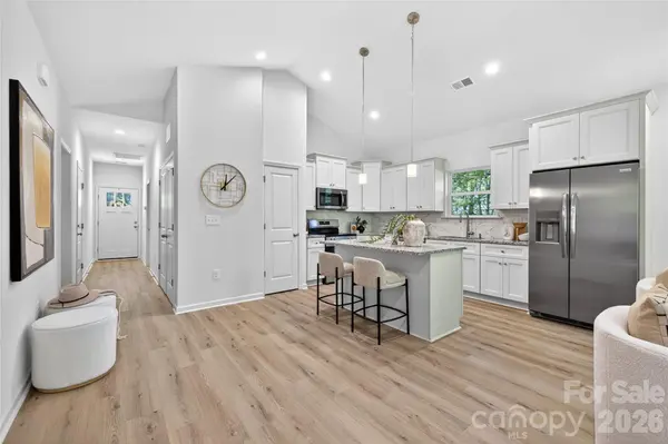 703 Railroad ST, Lowell, NC 28098