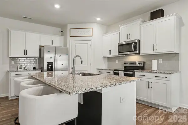 3008 Sassafras TRL, Gastonia, NC 28056