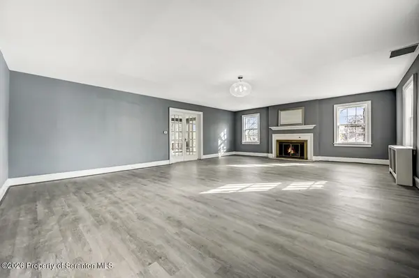 321 Maple ST, Montrose, PA 18801