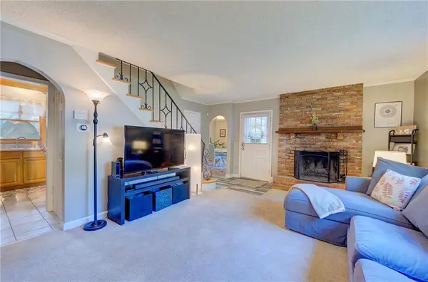 4815 GOODMAN ST, Overland Park, KS 66203