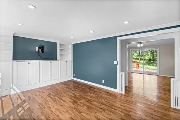4516 NW Gleason RD, Kansas City, MO 64151