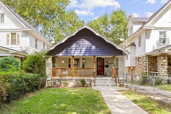 2944 Lockridge AVE, Kansas City, MO 64129
