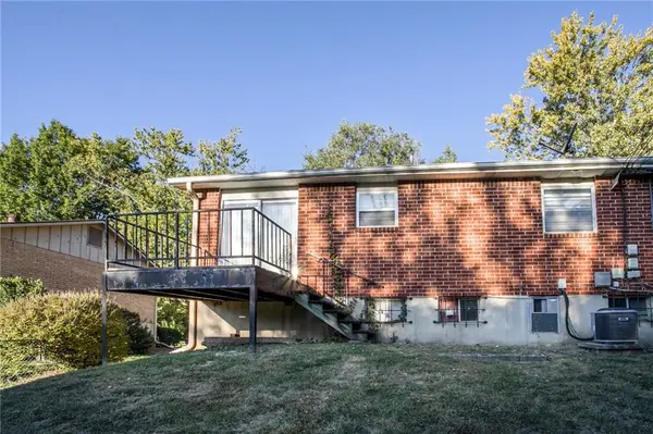 605-607 NE Lynn ST, Lee's Summit, MO 64063
