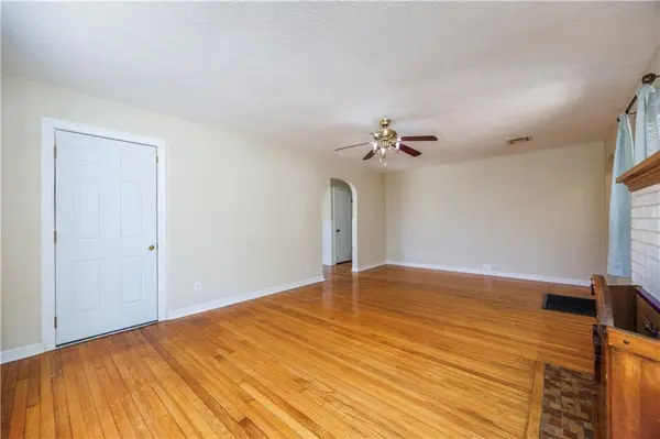 1213 W 3rd ST, Coffeyville, KS 67337
