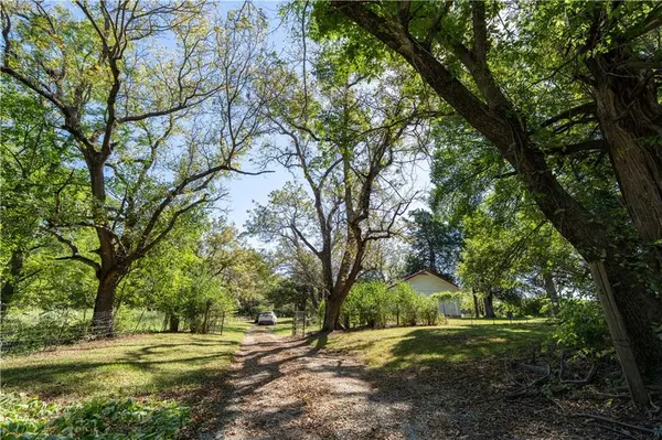 1137 Kentucky RD, Princeton, KS 66078