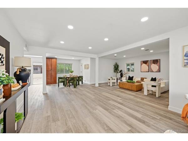 919 Troy, Aurora, CO 80011