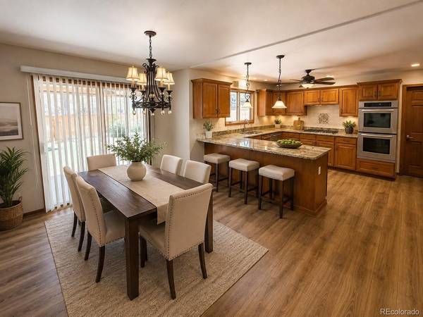 15956 E Crestridge, Centennial, CO 80015