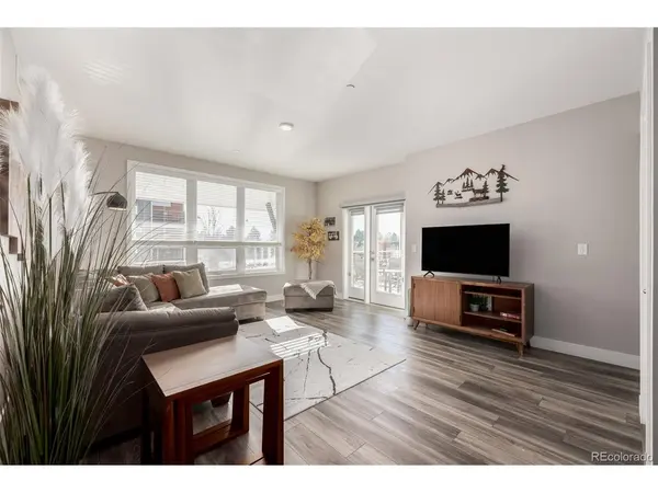 210 S Cherrywood #204, Lafayette, CO 80026