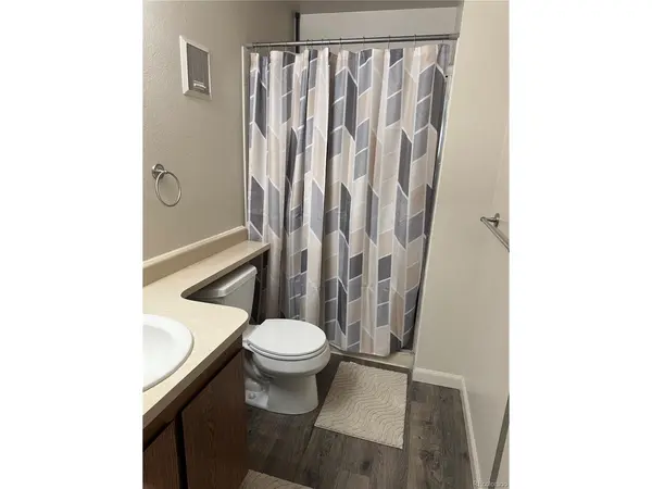 1850 S Pitkin #B, Aurora, CO 80017