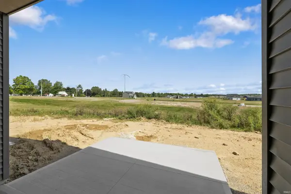 1446 Paradise Cay CV, Fort Wayne, IN 46818