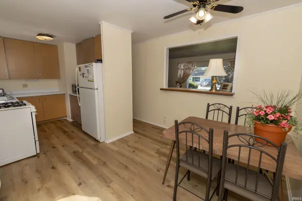4542 MacDougall CT, South Bend, IN 46614