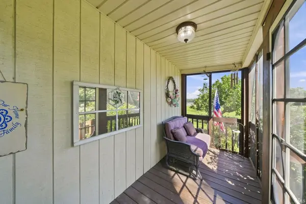 11722 N River RD, New Haven, IN 46774