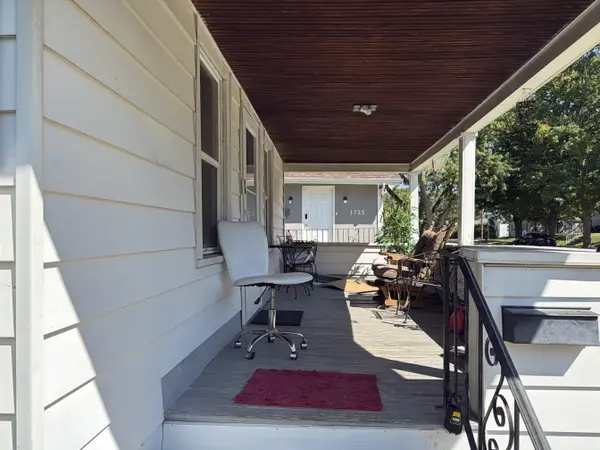 1721 E Donald St ST, South Bend, IN 46613