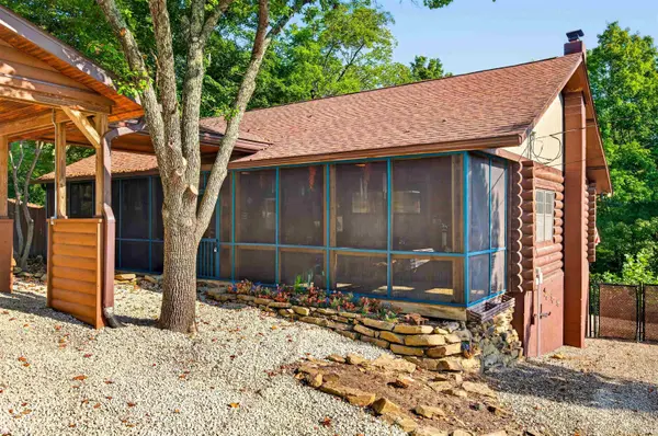 1222 Old State Road 46 ***, Nashville, IN 47448-9212