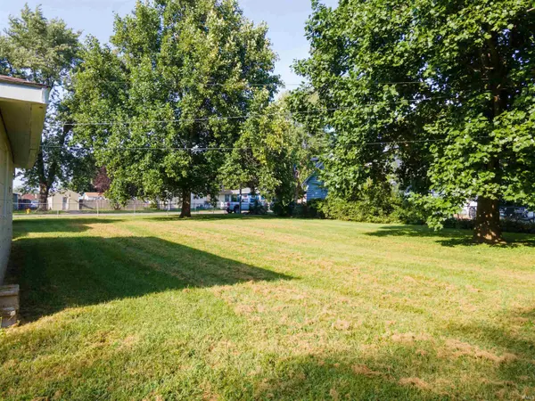 220 E Stephenson ST, Marion, IN 46952