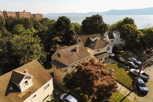 20 Riverview CT, Ossining, NY 10562