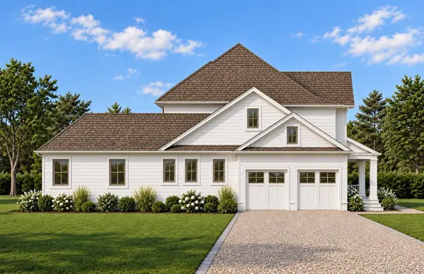 2105 Pequash AVE, Cutchogue, NY 11935
