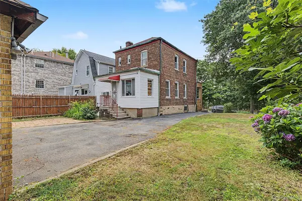 1085 Sackett AVE, Bronx, NY 10461