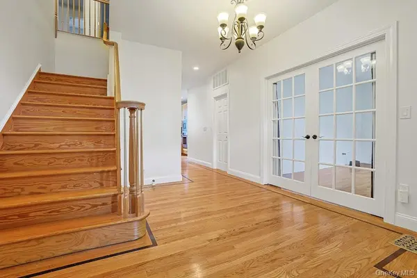 465 North ST, White Plains, NY 10605