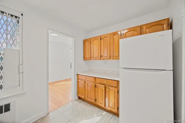 67-07 Yellowstone BLVD #6F, Forest Hills, NY 11375